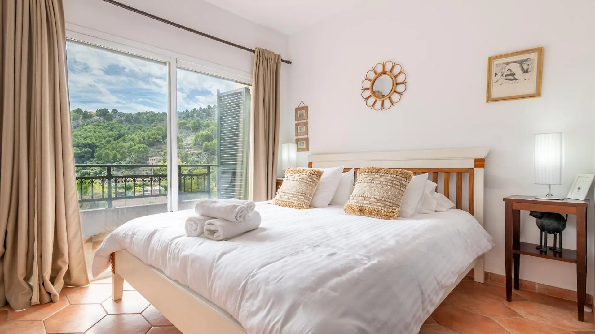 Beachfront Apartment Port De Soller