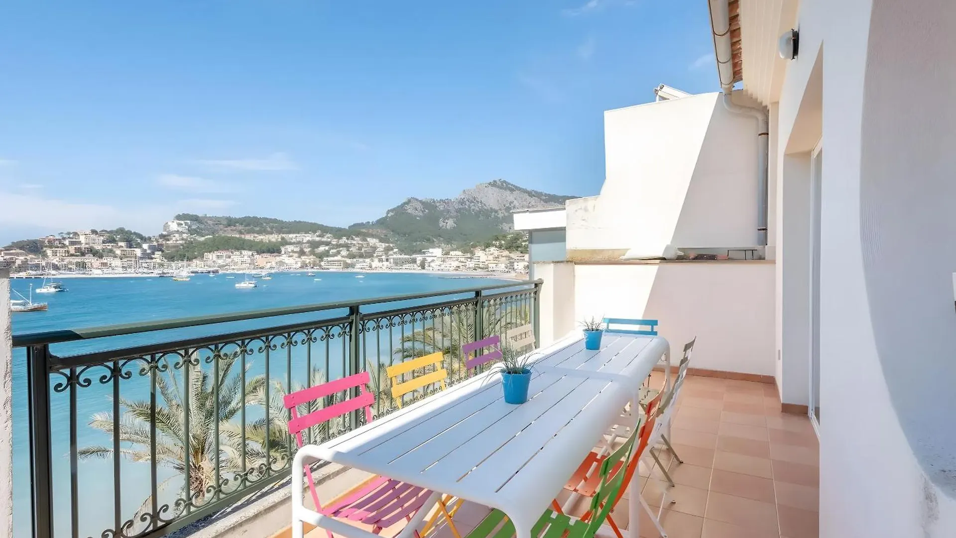 Beachfront Apartment Port De Soller