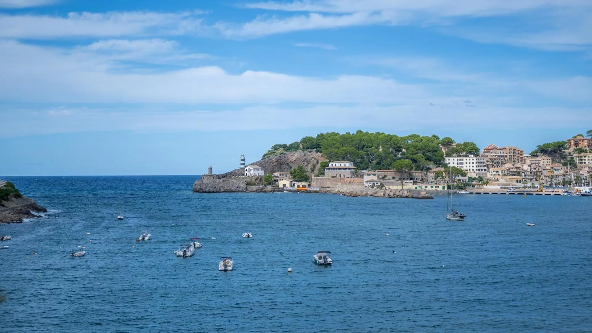Beachfront Apartment Port De Soller