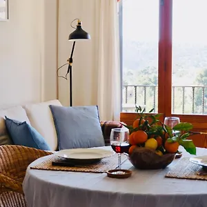Ponent Apartment
