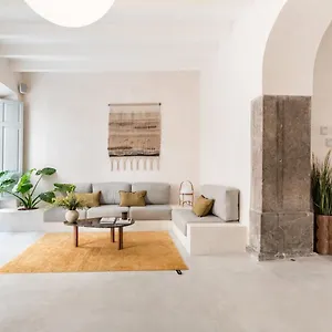Meem Townhouse Hotel